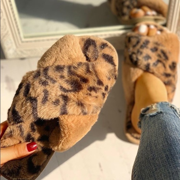 Sandals 🦁 - Picture 3 of 4